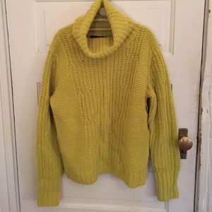 NWT chartreuse Turtleneck Sweater, banana republic